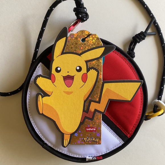 LEVI'S X POKÉMON POKEBALL CROSSBODY Zippered Bag - Picture 5 of 16